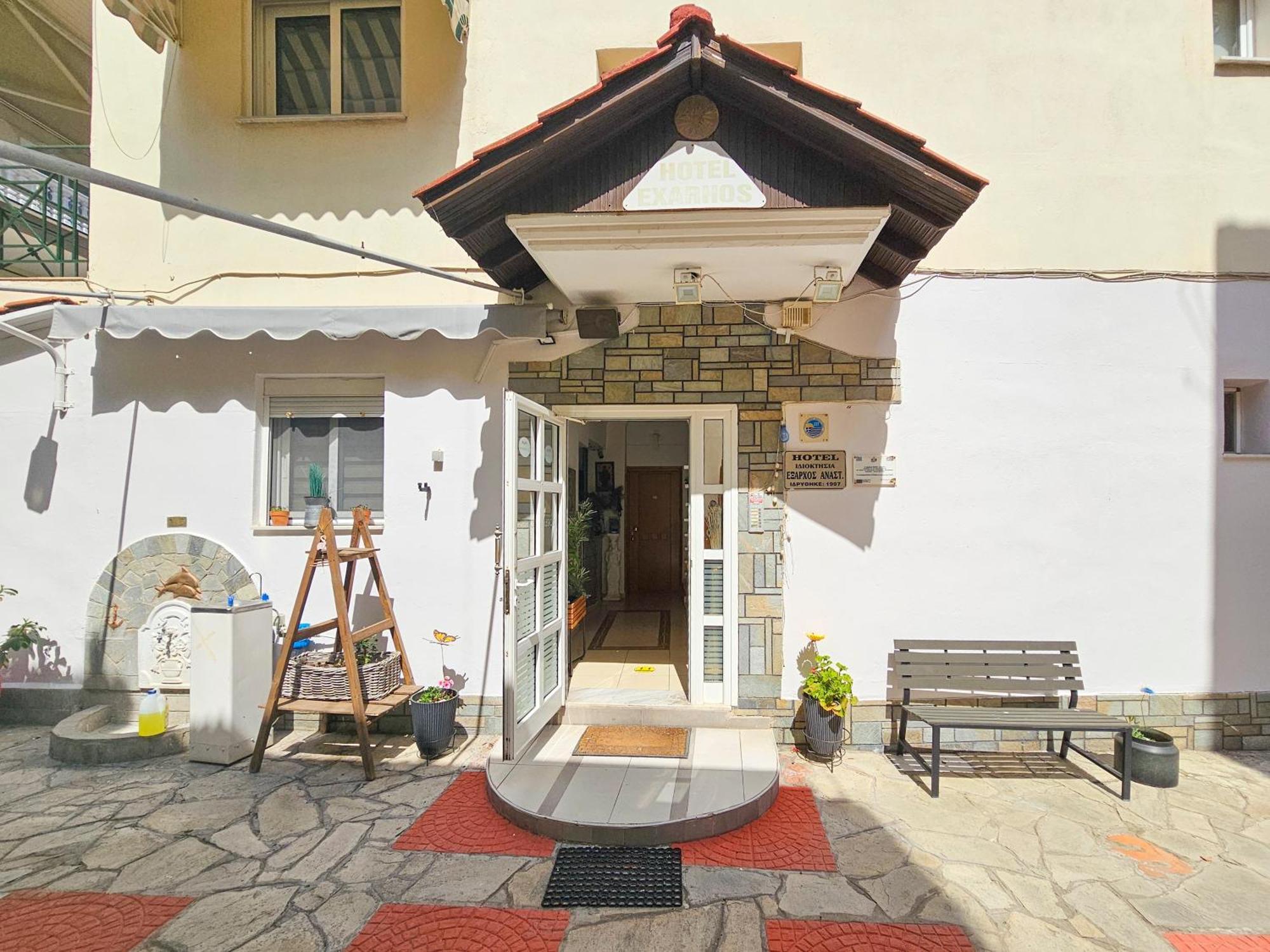 Exarhos Paralía Exterior foto