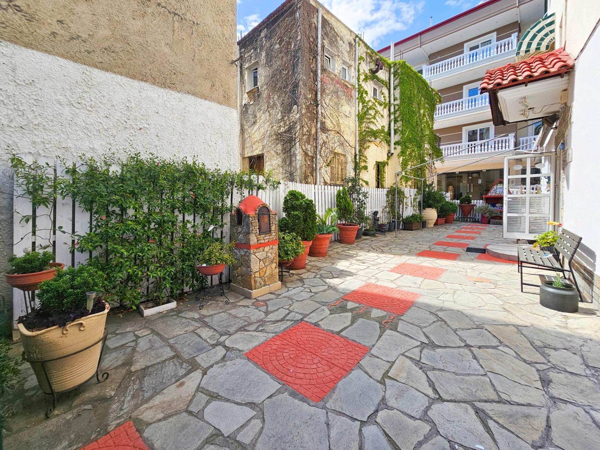 Exarhos Paralía Exterior foto